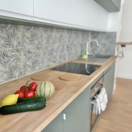 Vieil 82 M2 With Secured Private Parking 3 *