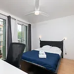 Vieil 82 M2 With Secured Private Parking 3 * Antibes