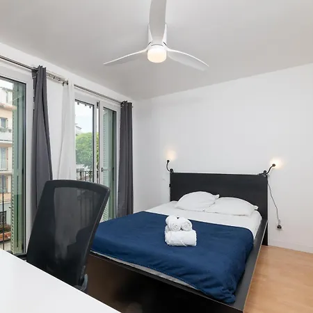 Vieil 82 M2 With Secured Private Parking 3 * Antibes