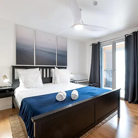 Vieil 82 M2 With Secured Private Parking 3 公寓 昂蒂布