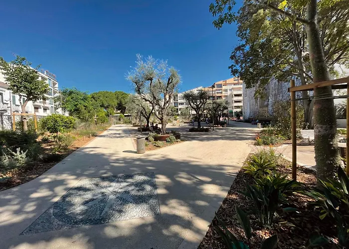 Apartment Vieil Beachside Apartment: Brand New With Parking Antibes